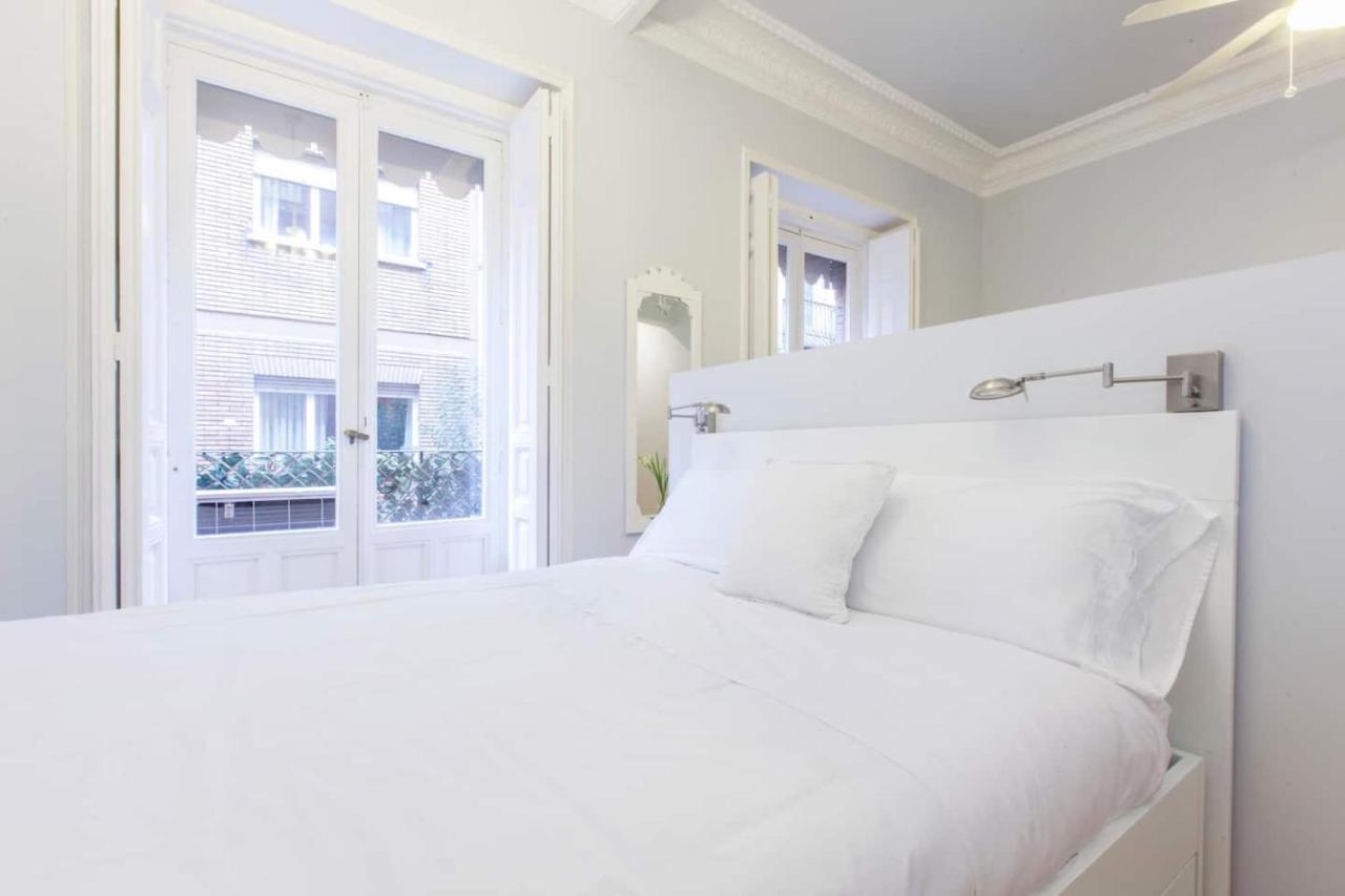 Charming Gran Via Luna Madrid Exterior foto